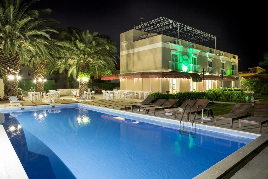 R+ Hotel By Rooms Çeşme Buitenkant foto