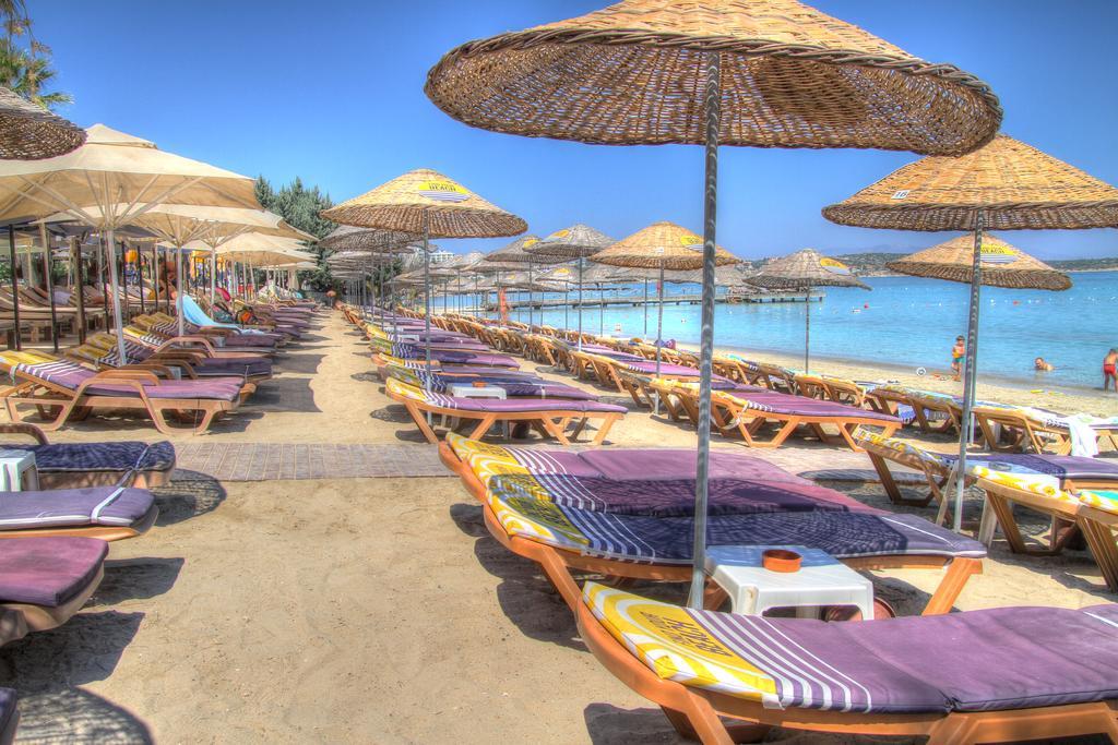 R+ Hotel By Rooms Çeşme Buitenkant foto